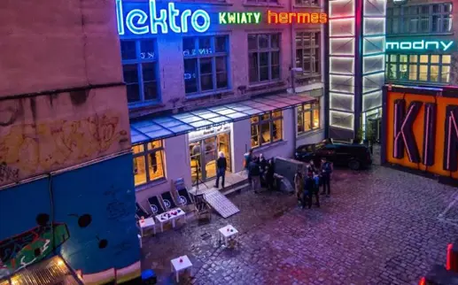 56751231 2266621656763797 5657459393352957952 N